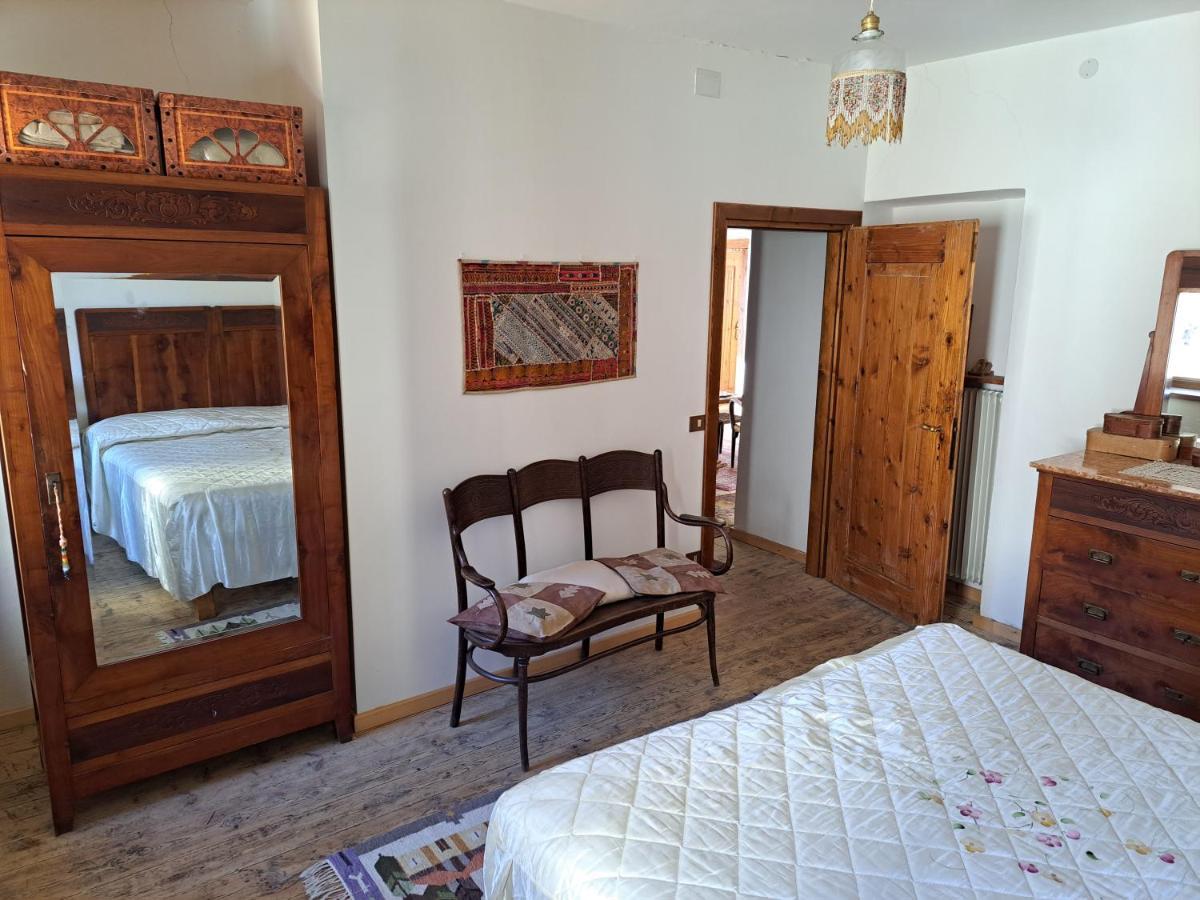 L' Antica Casa Di Maria Lilia Apartman Pieve di Cadore Kültér fotó